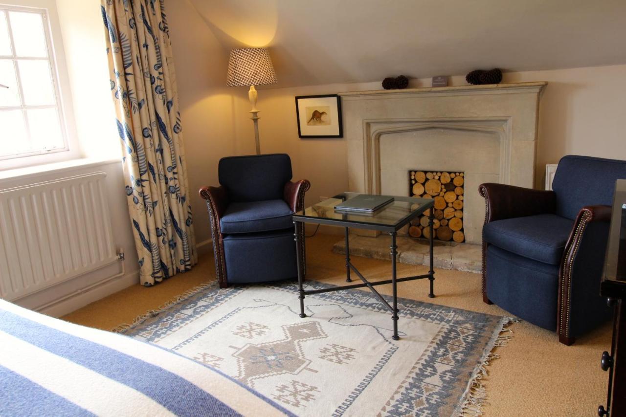 The Hare & Hounds Hotel Тетбери Экстерьер фото