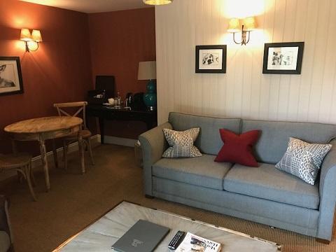 The Hare & Hounds Hotel Тетбери Экстерьер фото